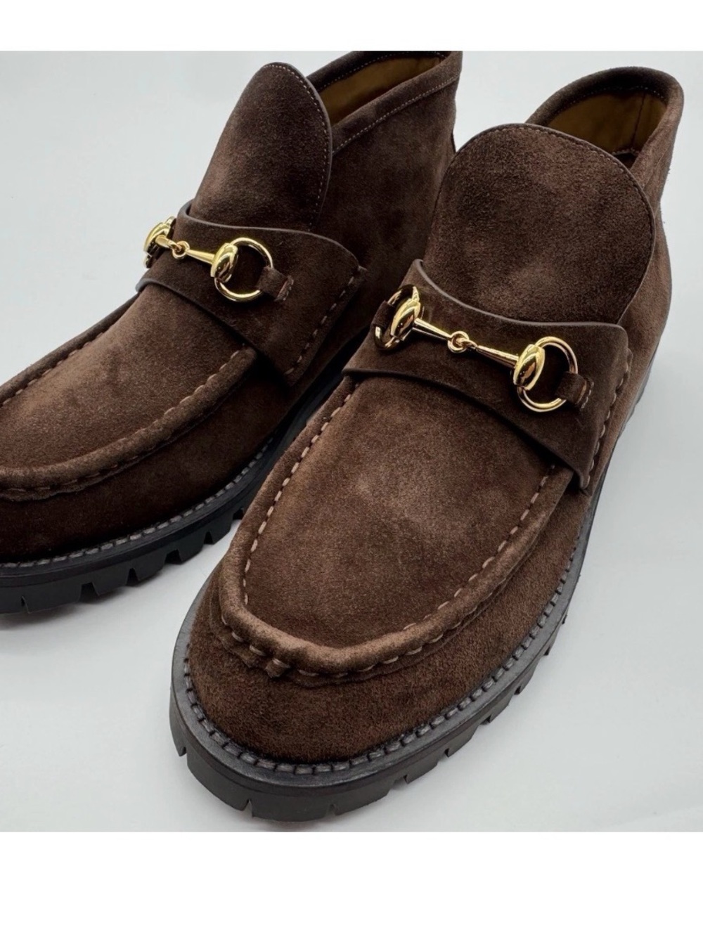 Women’s Gucci Brown Suede chukka boots with Gold Hardware size 41/ 10 - Picture 3 of 8